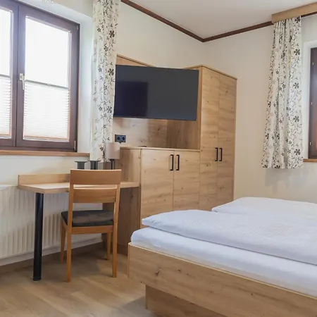 Hackerhof Apartments&zimmer Aparthotel 3*